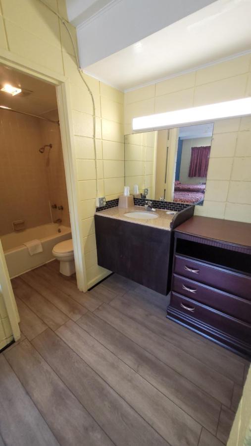 Relax Inn Lucedale Экстерьер фото