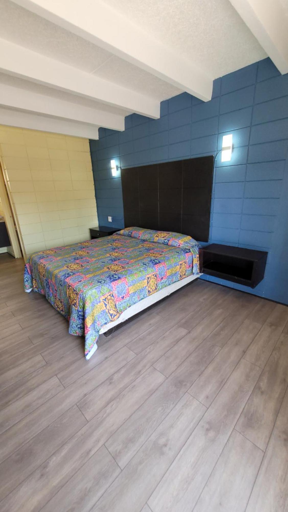 Relax Inn Lucedale Экстерьер фото