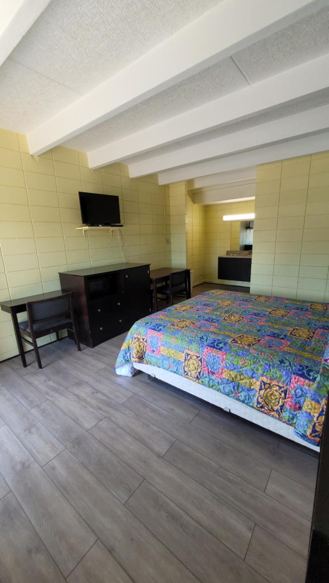 Relax Inn Lucedale Экстерьер фото